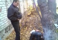 Un vagabundo se folla a un borracho alcohólico en la calle   video porno watch on