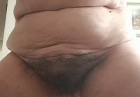 Mom with hairy pussy showed herself from all sides