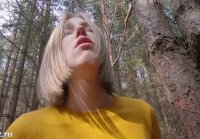 Vulgar student masturbates pussy in the woods