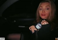 Sex with a friends mature mom right in the car