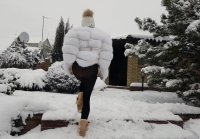 Outdoor winter blowjob and cum on her pretty f