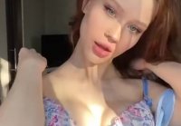 Amateur sexy girl show tits