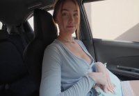 Beautiful freshman paid for the trip with a sweet blowjob