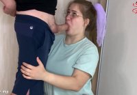 Flooded glasses with sperm girlfriend after juicy suction